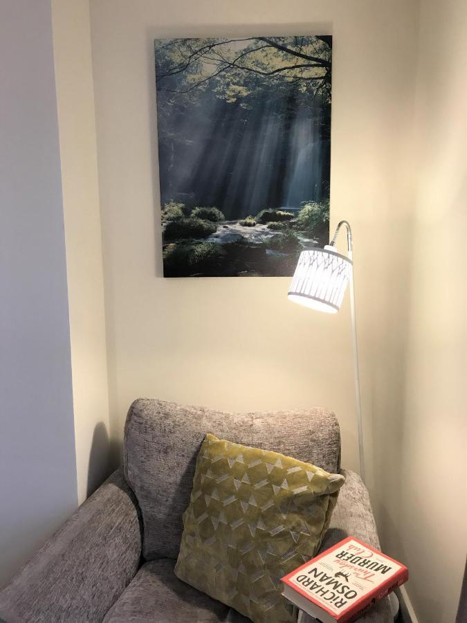 Welcoming Spacious 2-Bedroom House In St Helens St Helens  Kültér fotó