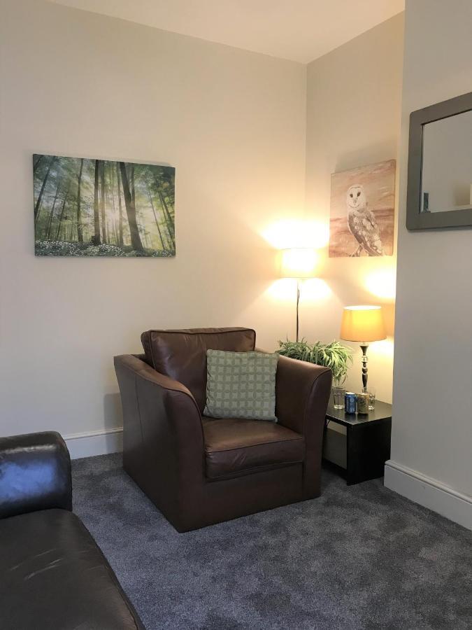 Welcoming Spacious 2-Bedroom House In St Helens St Helens  Kültér fotó